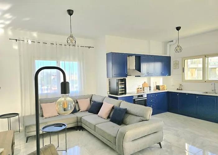 شقة Sunny Penthouse - 216 *