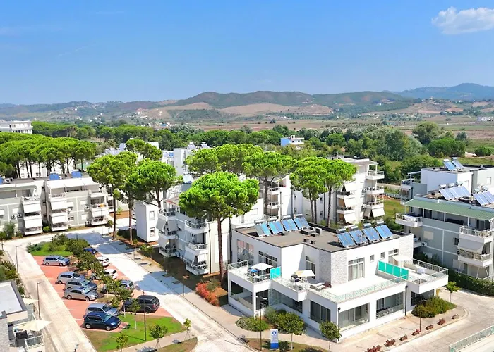 Sunny Penthouse - 216 Durrës