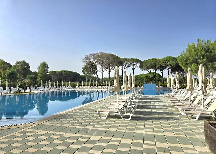 Sunny Penthouse - 216 Durrës